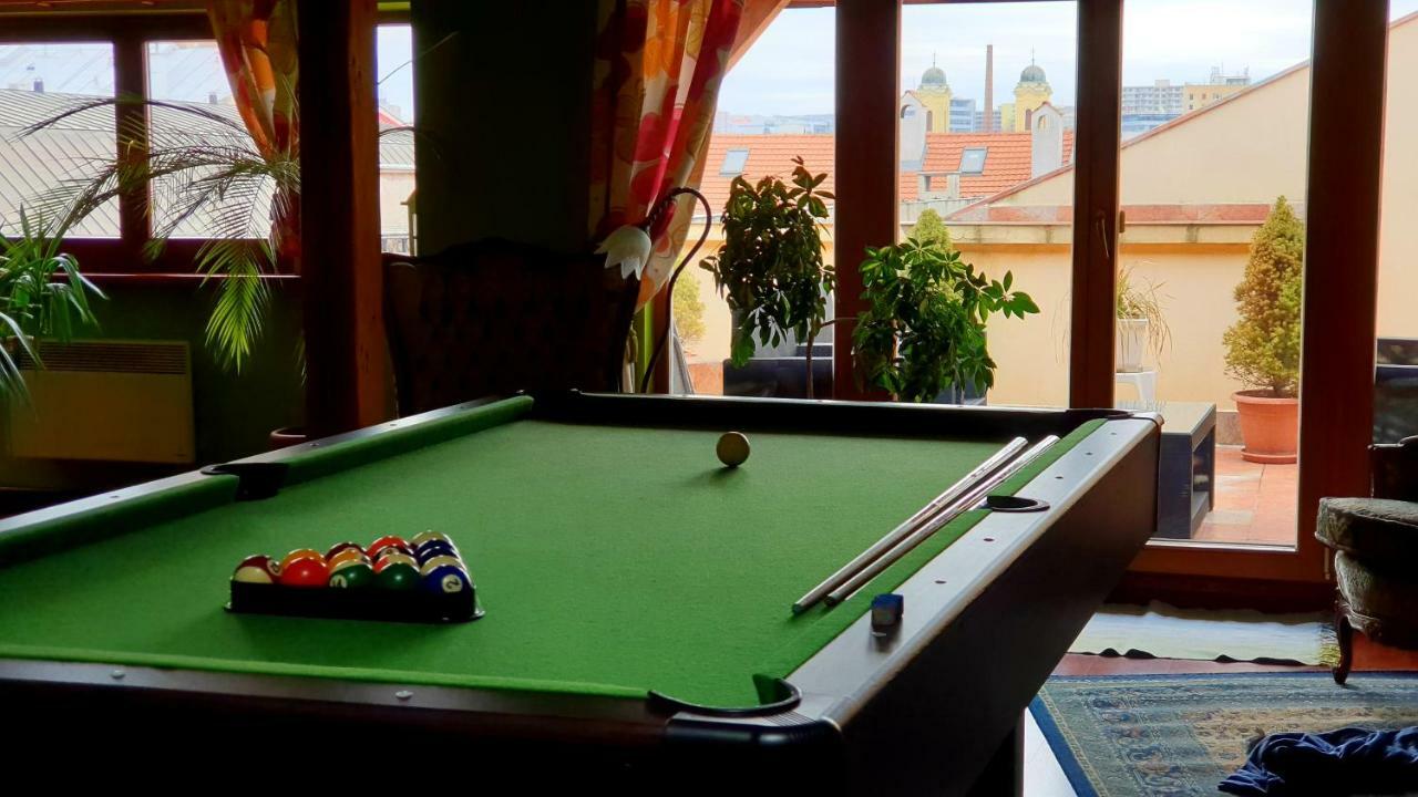 Luxury Oldtown Loft 320M2 On Hlavna Street Lägenhet Košice Exteriör bild